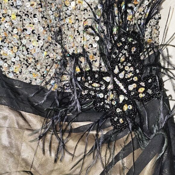 Karishma Glam Butterfly Formal Mini Dress Women's Size 6 Avant Garde Must Have - Picture 3 of 13